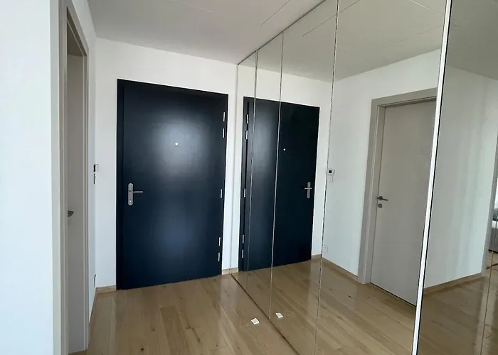 Exclusive In Eurovea Tower 브라티슬라바