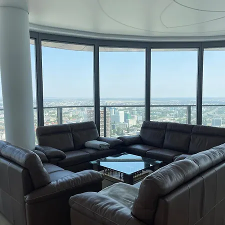 アパート Exclusive In Eurovea Tower *
